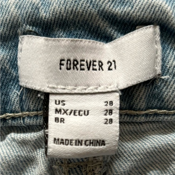 Forever 21 Ripped Jeans - Picture 5 of 6